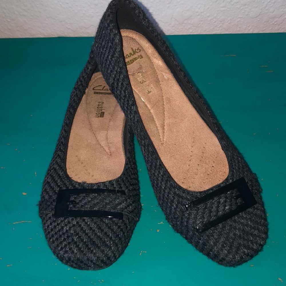 Clarks Gray and Black Shoes Size 6.5